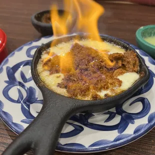 Queso flameado that&apos;s actually flaming! Con chorizo