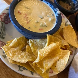 Chips and queso