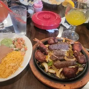 Fajitas Del Mar in the center