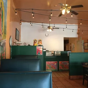 Revamped lighting and Cashier area. The jukebox is gone .... Hispanic pandora music is playing in back ground.