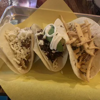 Seared Ahi Tuna Taco