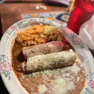 a plate of mexican food