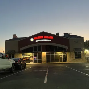 the exterior of a restaurant