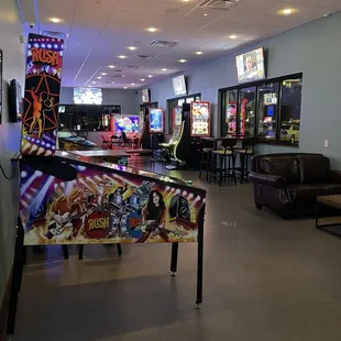 sushi and sashimi, interior