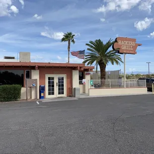Outside-Apache Junction Breakfast spot for the locals.