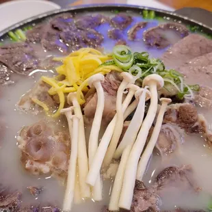 Sooyook (combination beef with beef broth)