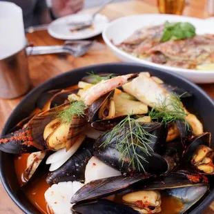 Haenyeo's Spicy Bouillabaisse