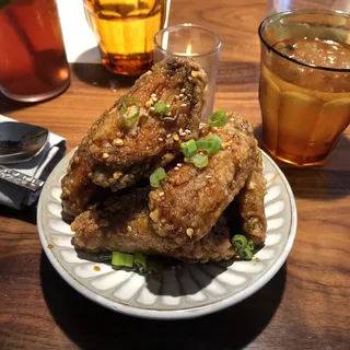 Crispy Spicy Yang-Yum Chicken Wings