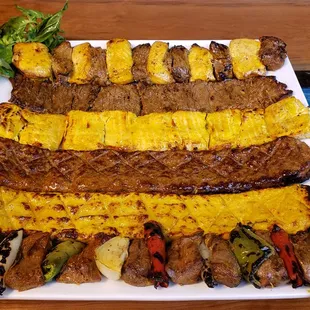 Special platter with chicken and beef kabobs