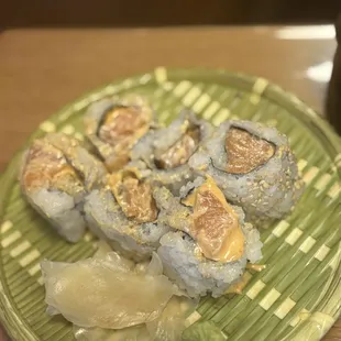 Spicy Salmon Roll