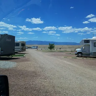 Clean park and a beautiful view, looking forward to staying here!