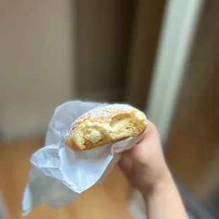 vanilla cream berliner