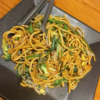 N1. Lo Mein Noodles