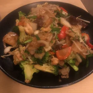 Crispy Fried Flat Noodles