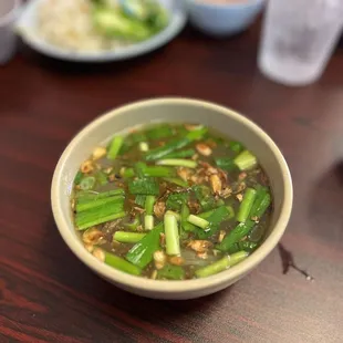 Soup that comes with the dish