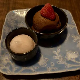 food, donuts, dough desserts