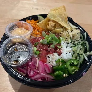 Tuna poke bowl