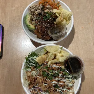 Slammin salmon (bottom) and custom bowl (top)