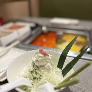 a bowl of hot pot of food