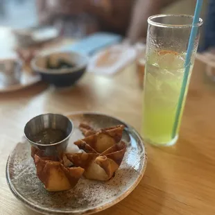 CRAB RANGOONS