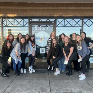 Tracy is the educator for Easi Hair Pro extension company!