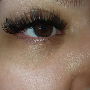 I'm so happy with them *Update* my eyelashes looked good and we're very affordable but personally I pay more elsewhere because these itched