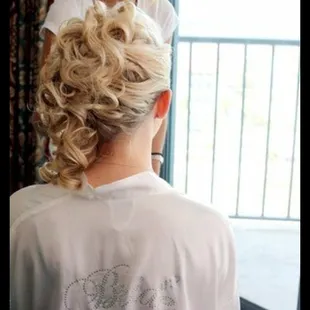 Bridal hair and makeup by Laura!