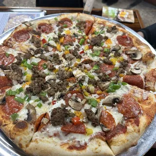Deluxe Pizza
