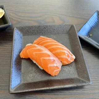 Salmon Sushi
