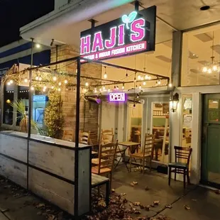 Outside seating and entrance on Lincoln Ave in downtown Willow Glen