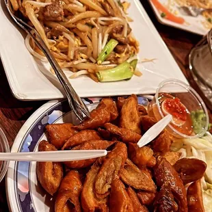 Lort cha and fried intestines
