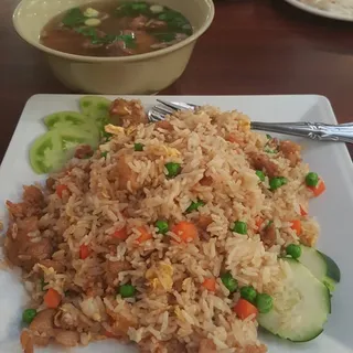 26. Chicken Fried Rice Noodle "Mee Ka Thang"