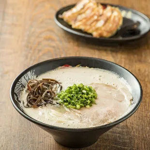 Tonkotsu ramen standard
