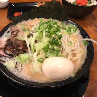 Tonkatsu ramen