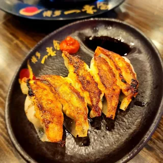 5 Pieces Gyoza