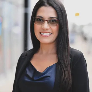 Isabel C.