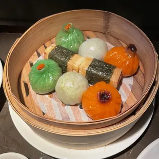 Vegetarian dim sum platter