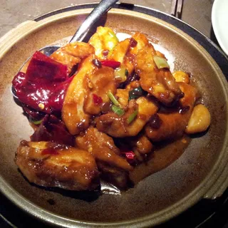 Sanpei chicken claypot