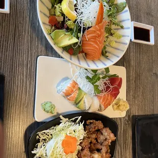 Salmon Sashimi Salad