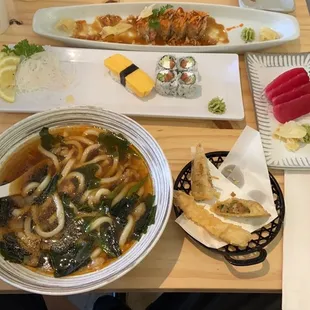 Udon soup, tuna, Jackie Roll, fried tempura