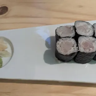 Red snapper maki roll