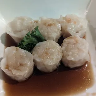 Shumai (shrimp) steamed dumplings