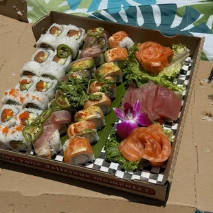 Medium tray (raw sushi)