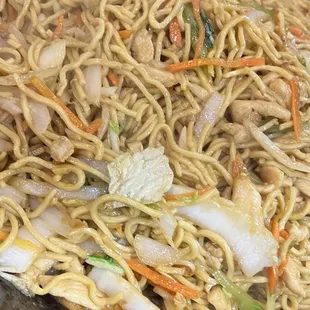 Yummy lo mein