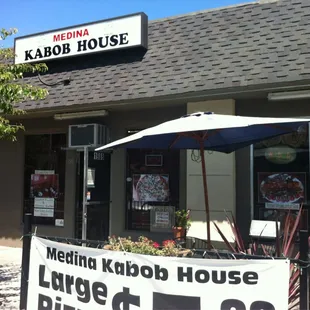 a sign for a restaurant