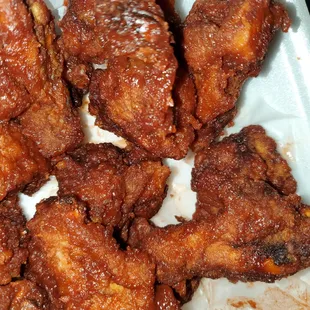 a tray of fried chicken