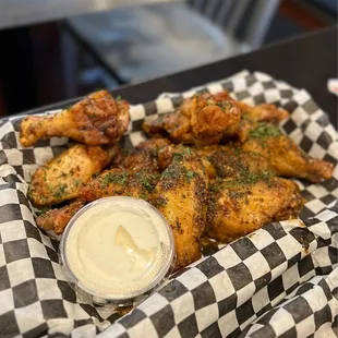 10 pcs wings: Spicy Lemon Pepper