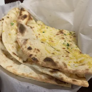 Garlic naan