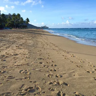 So nice and quiet before 8am!