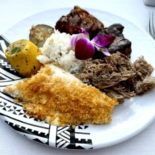 Luau plate